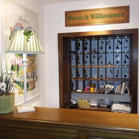 Hotel Froschkoenig Battenhausen Екстериор снимка