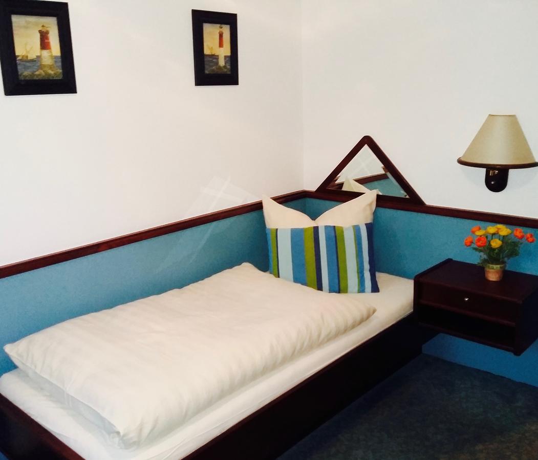 Hotel Froschkoenig Battenhausen Екстериор снимка